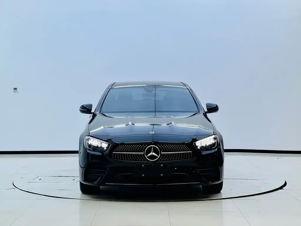 Mercedes-Benz E-Class (Import) — фото 2