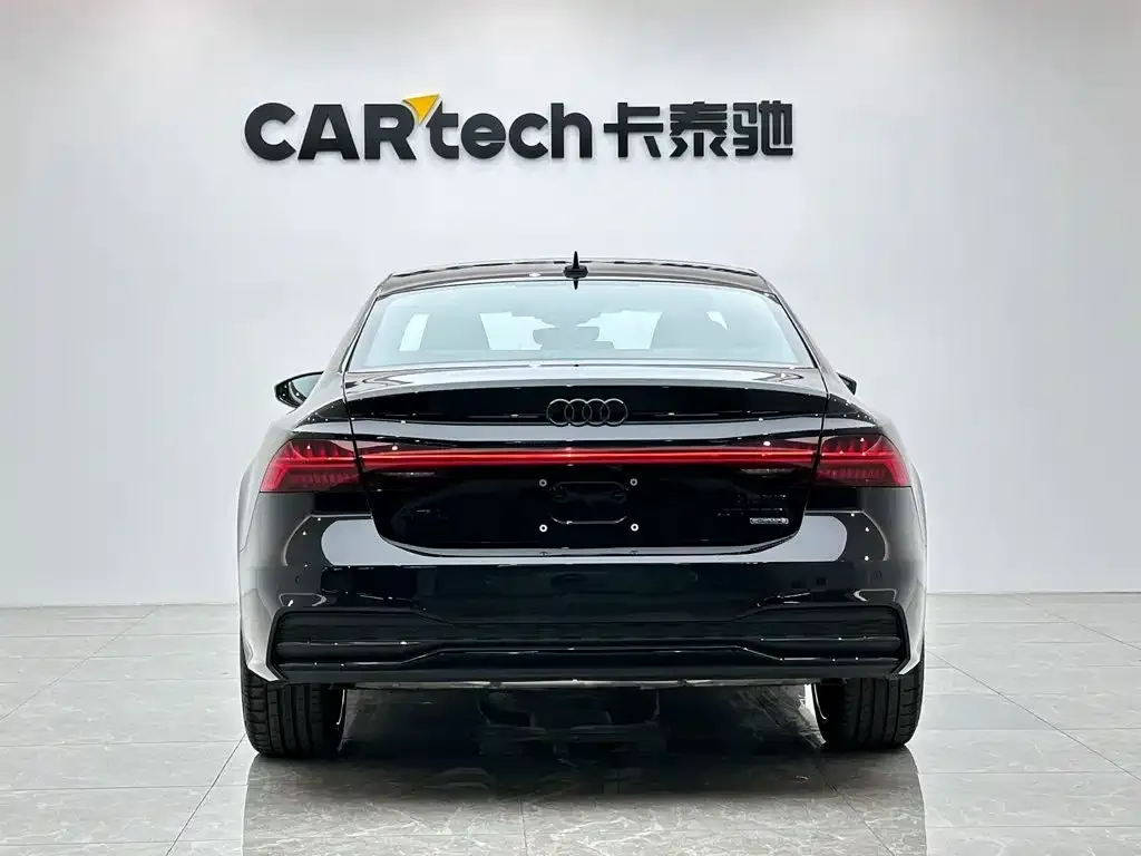 Audi A7L — фото 2