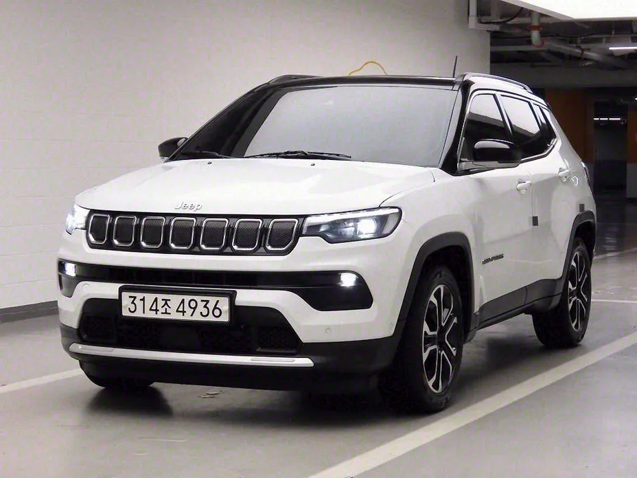 Jeep Compass — фото 5