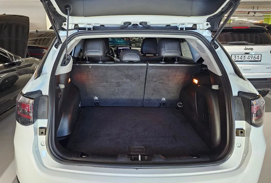 Jeep Compass — фото 9