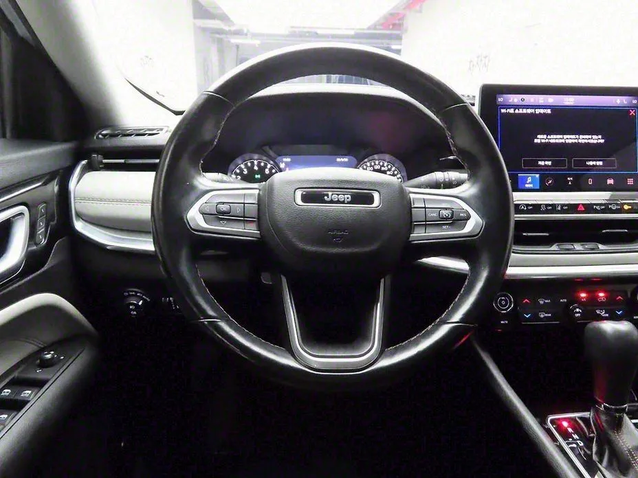Jeep Compass — фото 2
