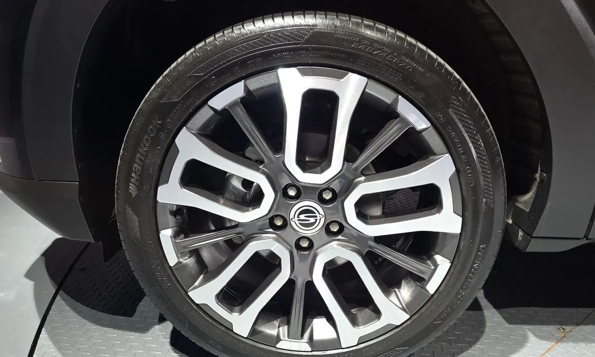 KG Mobility (Ssangyong) Torres — фото 8