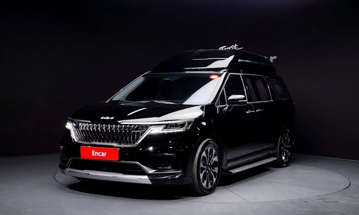 Kia Carnival — фото 1