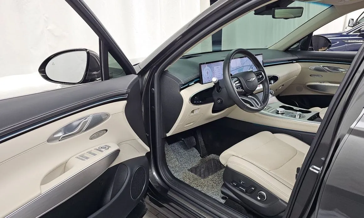 Genesis GV70 — фото 10