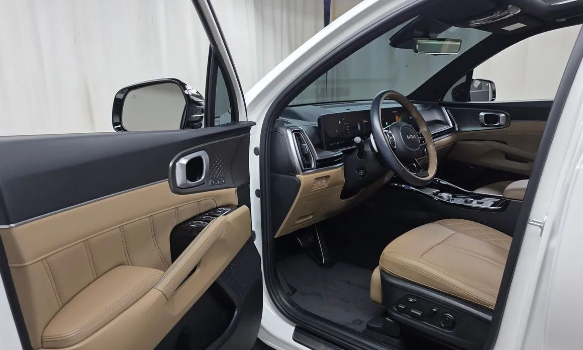 Kia Sorento — фото 7