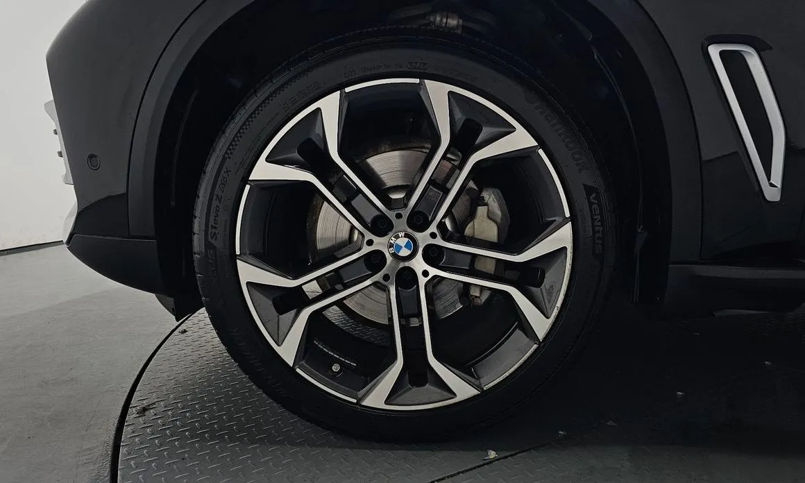 BMW X5 — фото 9