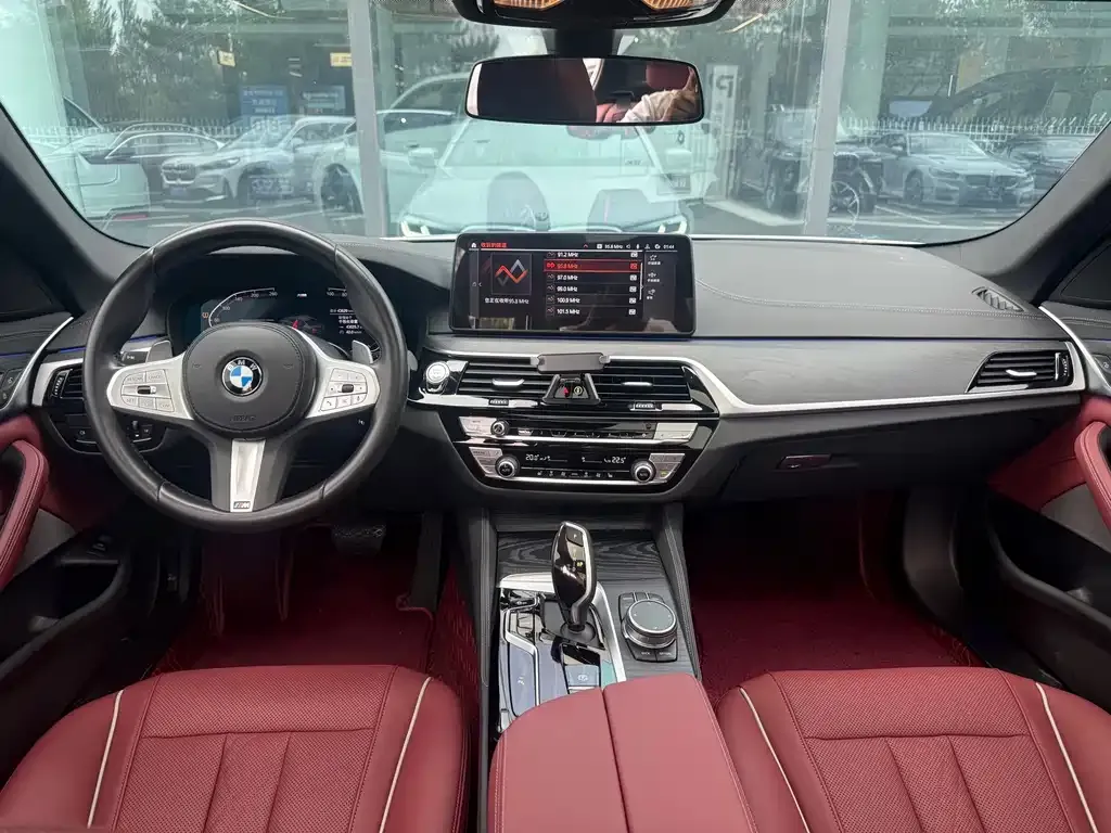 BMW 5 Series — фото 3
