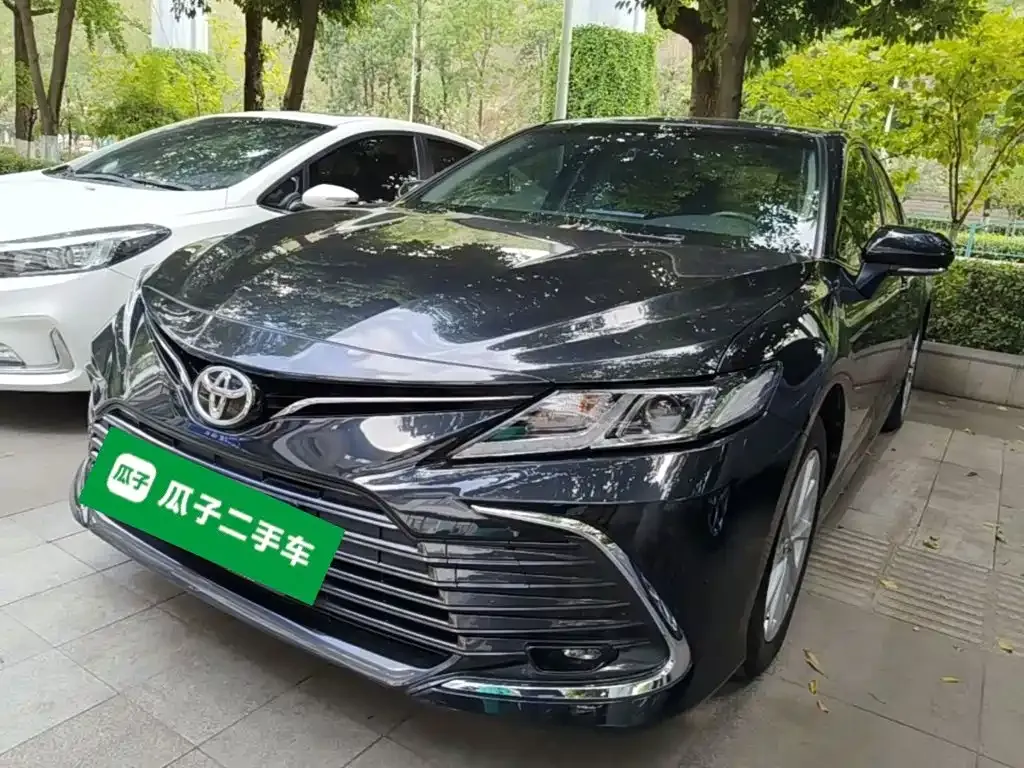 Toyota Camry — фото 5