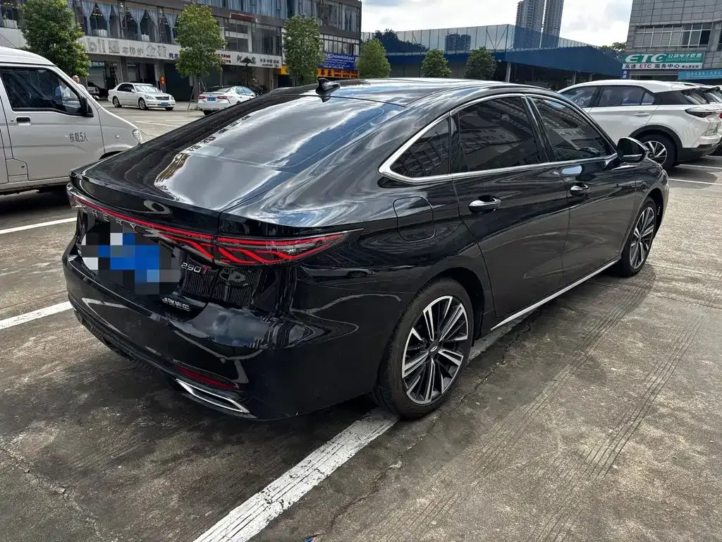 Chery Arrizo 8 PRO — фото 9