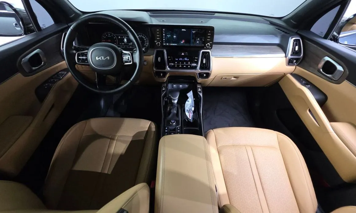 Kia Sorento — фото 7