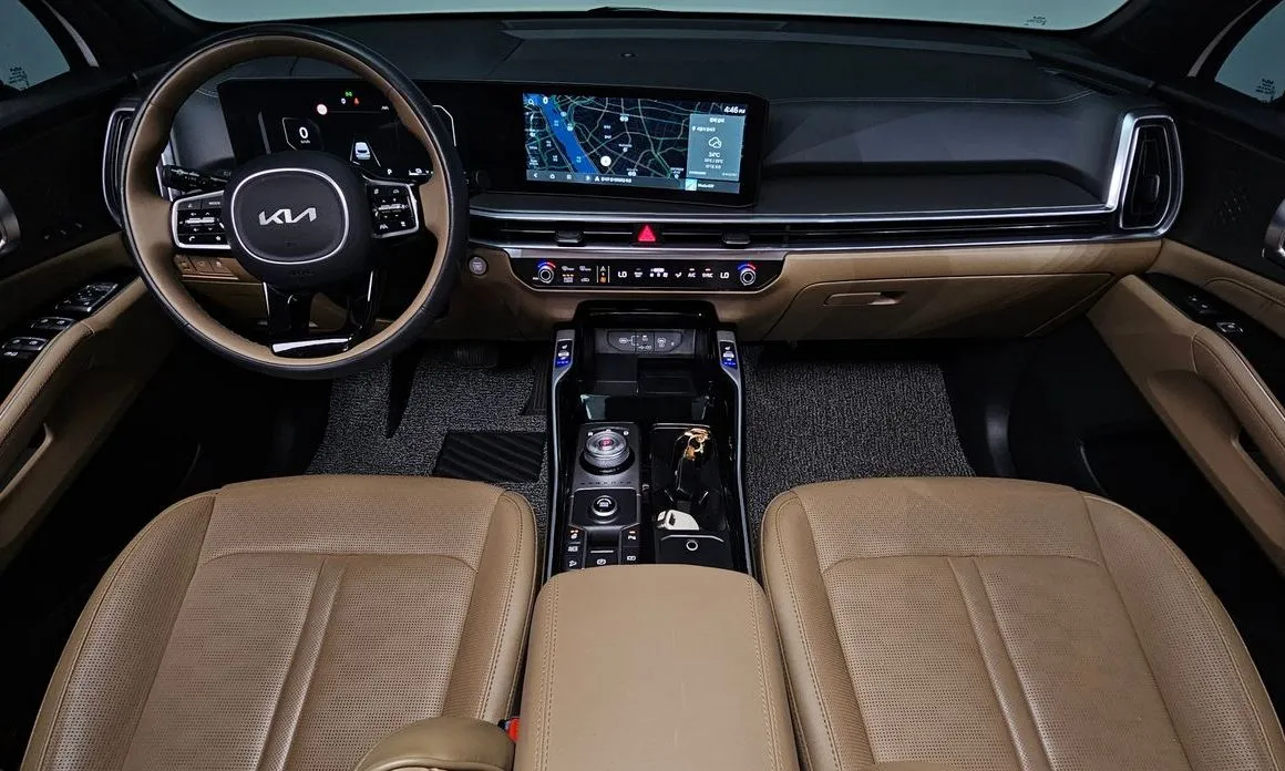Kia Sorento — фото 7