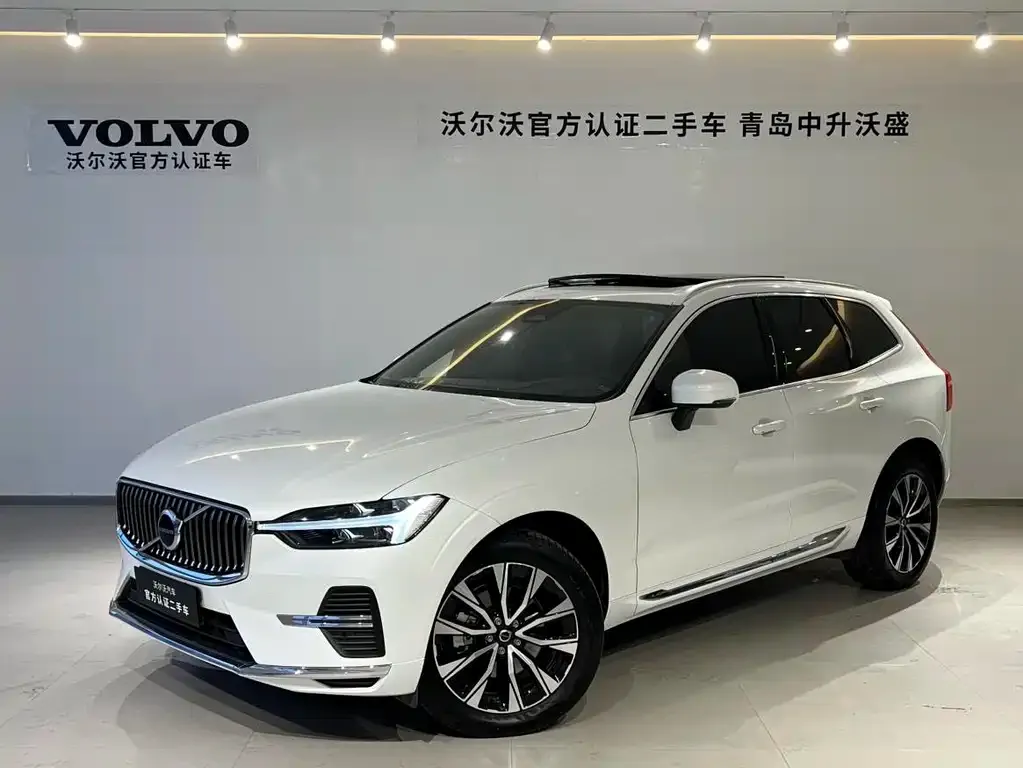 Volvo XC60 — фото 1
