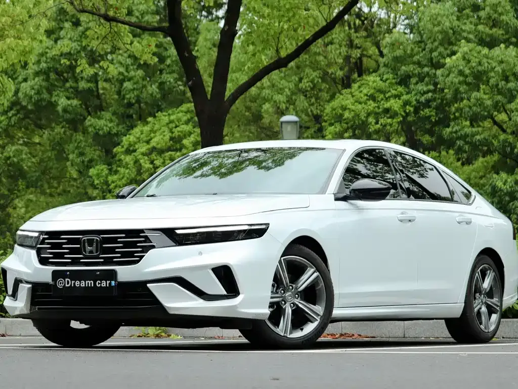 Honda Accord — фото 1