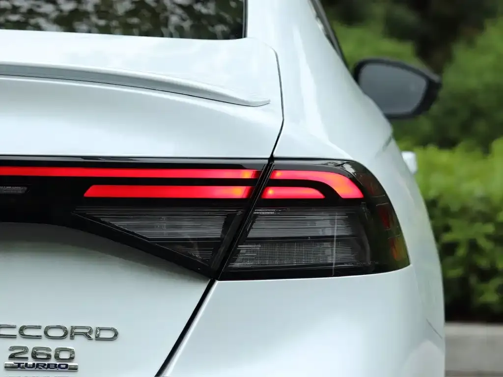 Honda Accord — фото 3