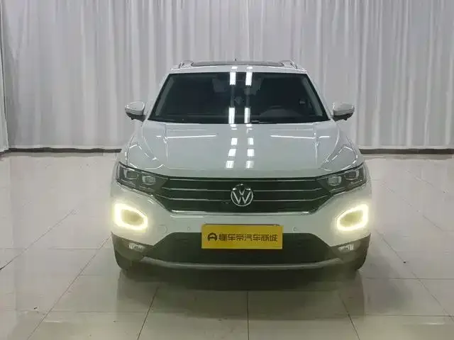 Volkswagen T-Roc — фото 7