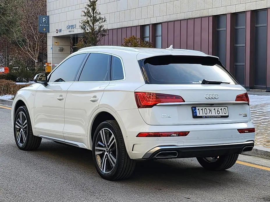 Audi Q5 — фото 10