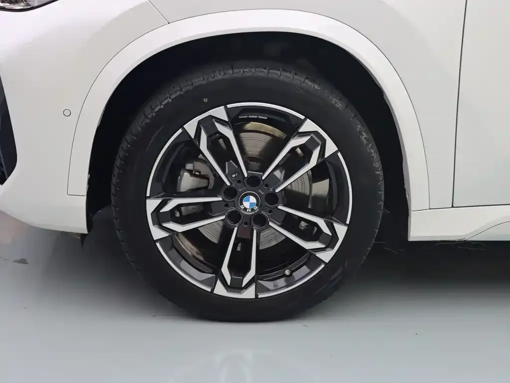 BMW X1 — фото 3