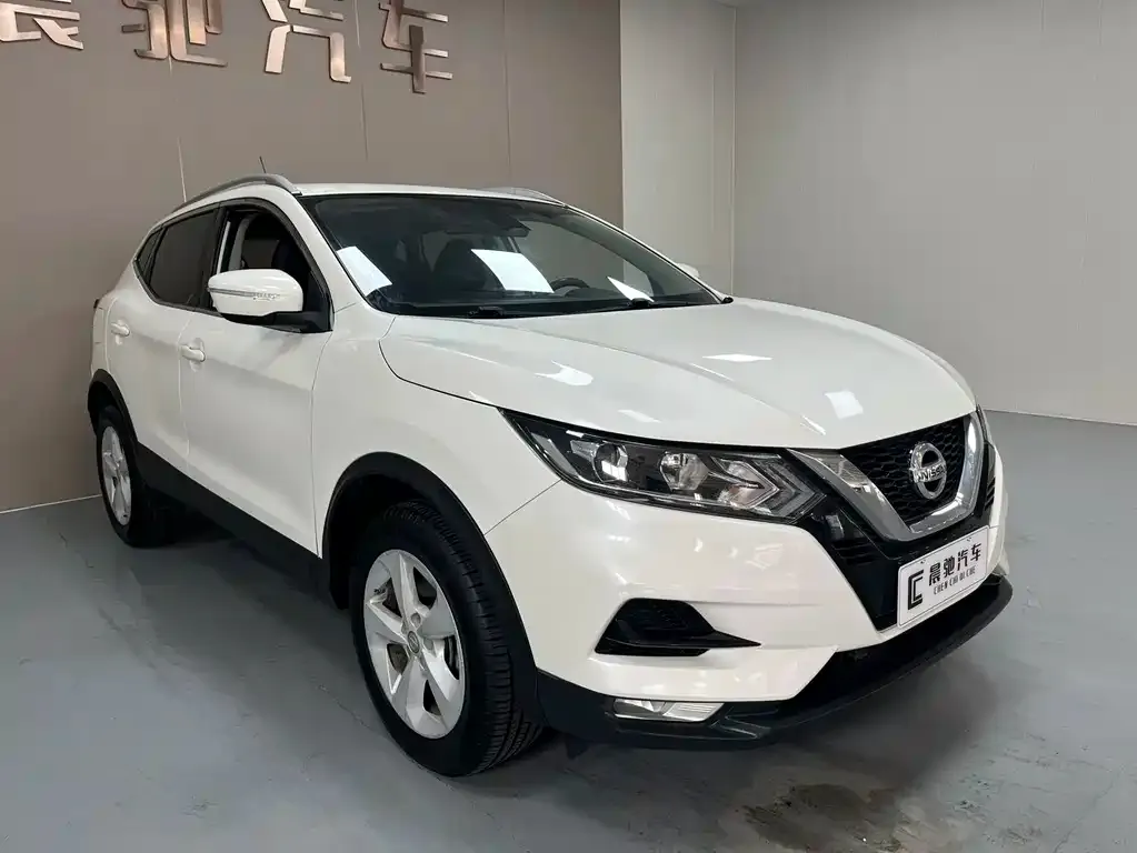 Nissan Qashqai — фото 2