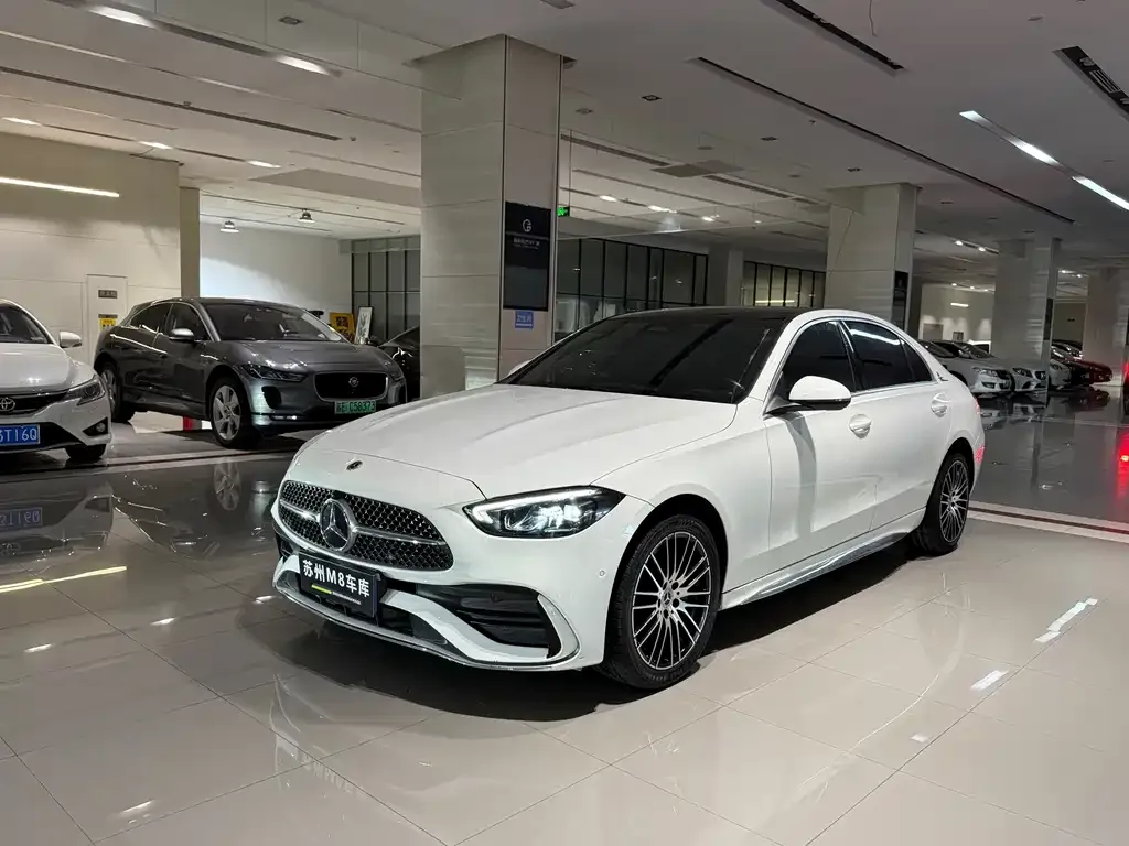 Mercedes-Benz C-Class — фото 1