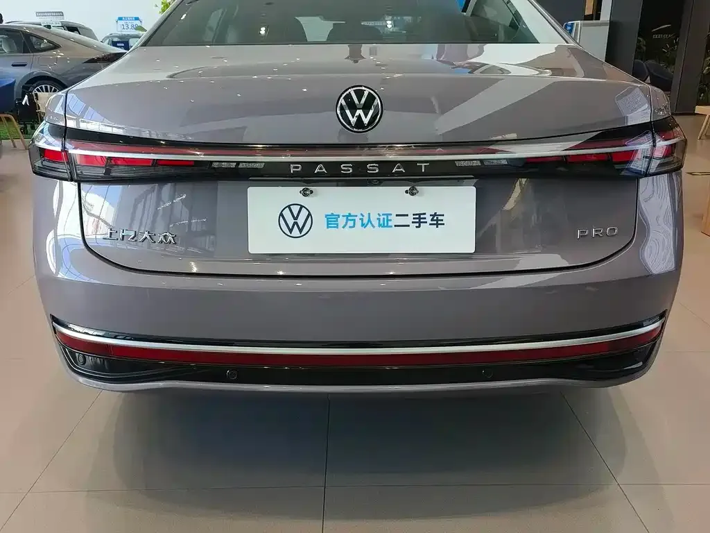 Volkswagen Passat — фото 10