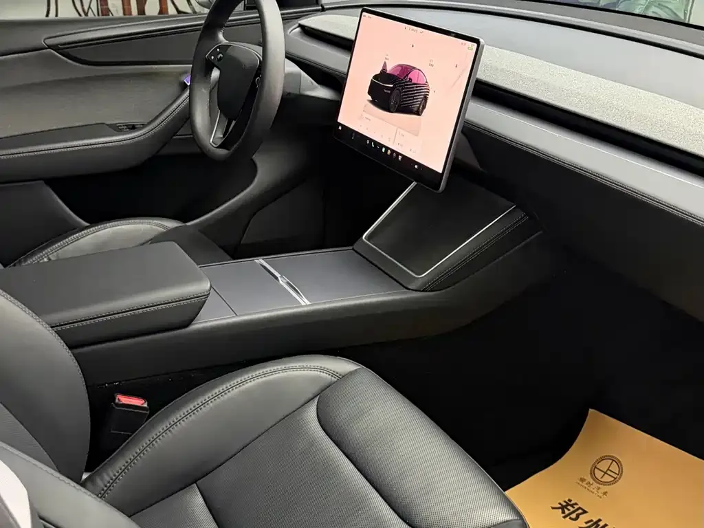 Tesla Model Y — фото 7