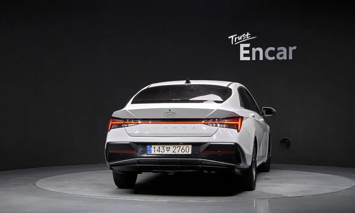 Hyundai AVANTE — фото 3