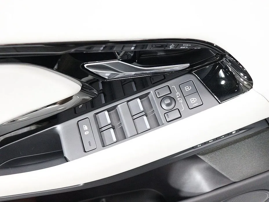 Land Rover Range Rover Evoque — фото 2