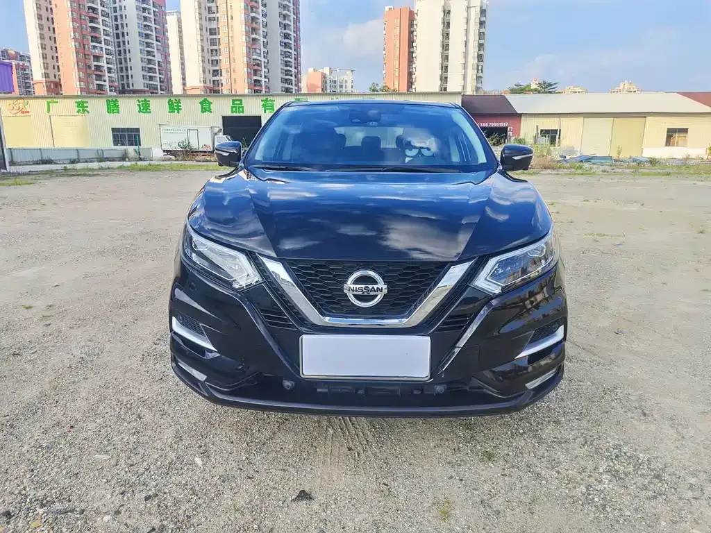 Nissan Qashqai — фото 10