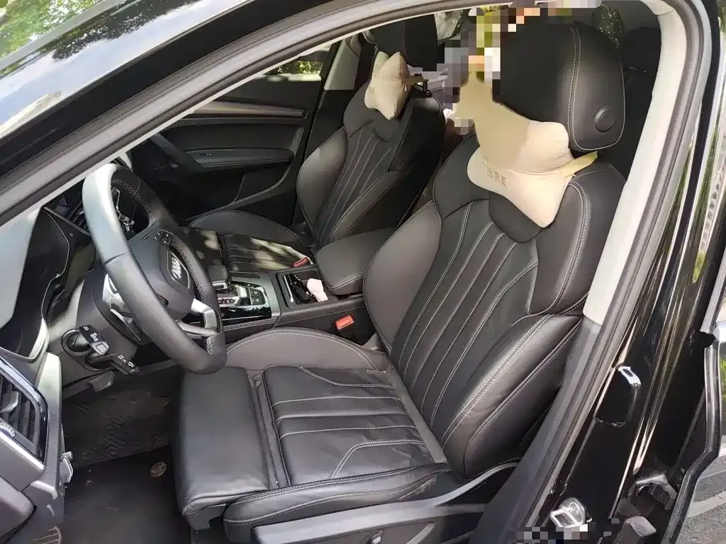 Audi Q5L Sportback — фото 6