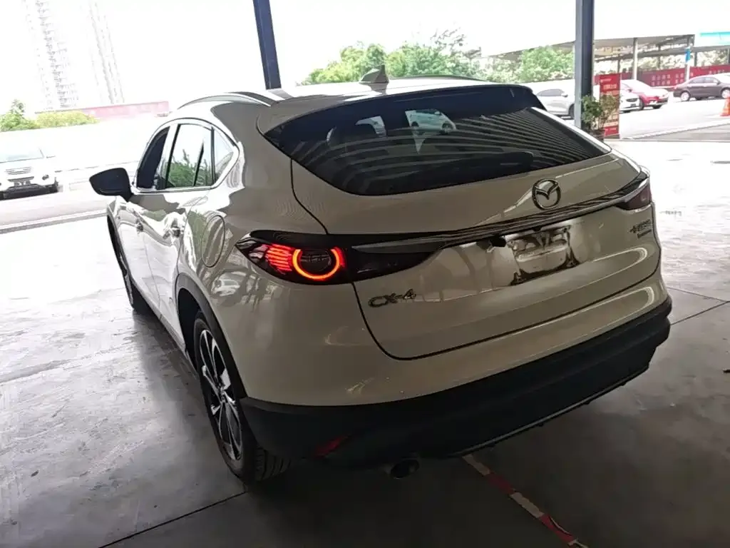 Mazda CX-4 — фото 6