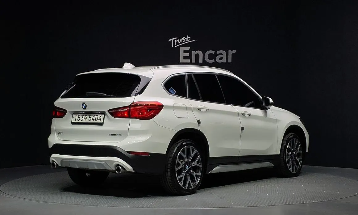 BMW X1 — фото 9