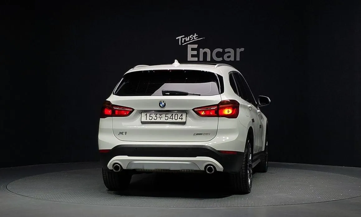 BMW X1 — фото 5