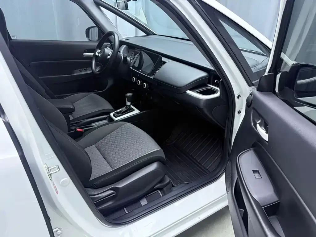 Honda Fit — фото 5