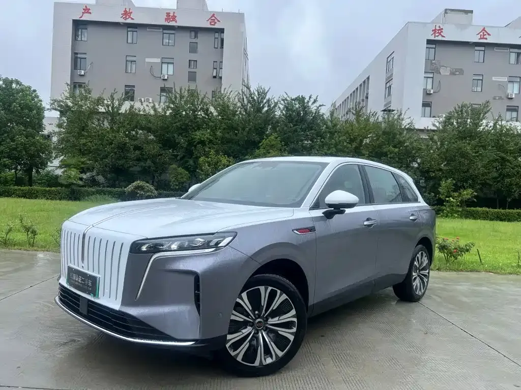 Hongqi HS6 PHEV — фото 1