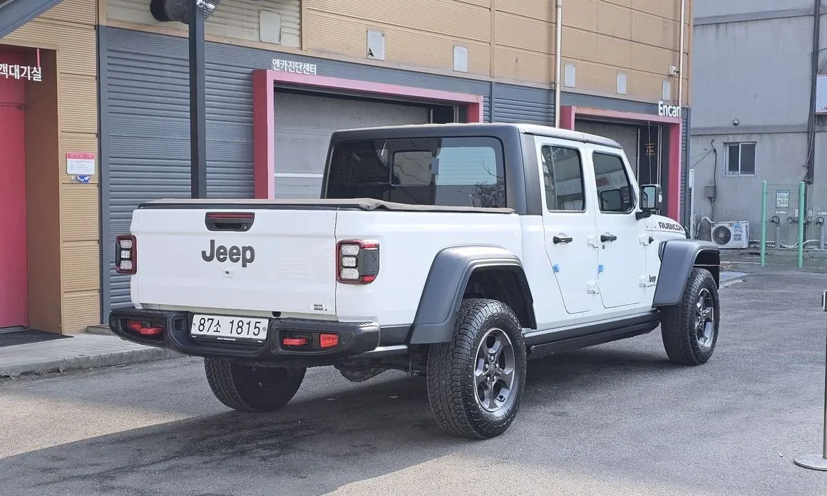 Jeep Gladiator — фото 10