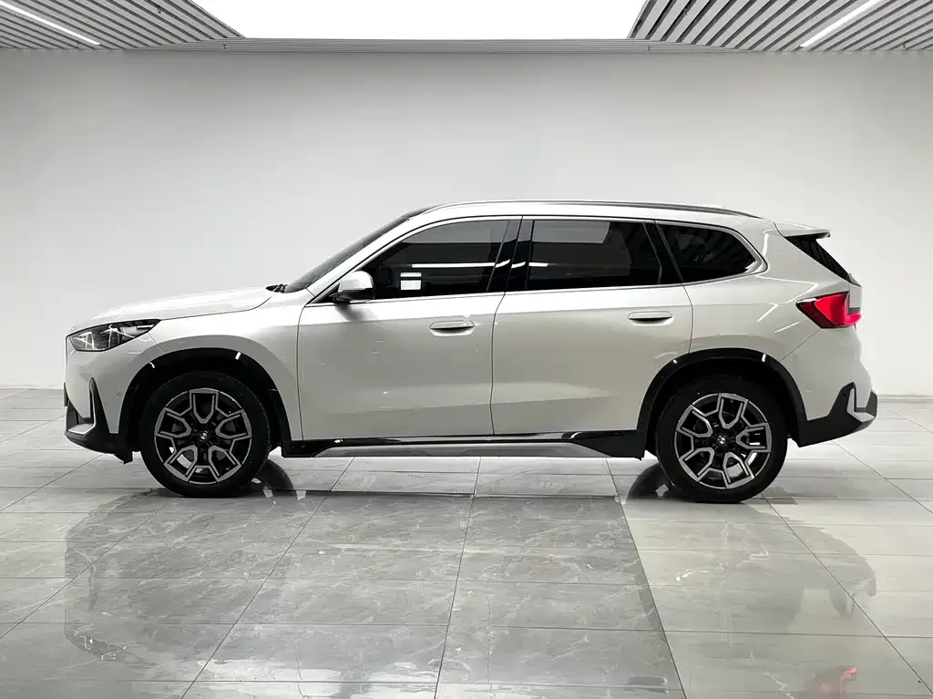 BMW X1 — фото 6