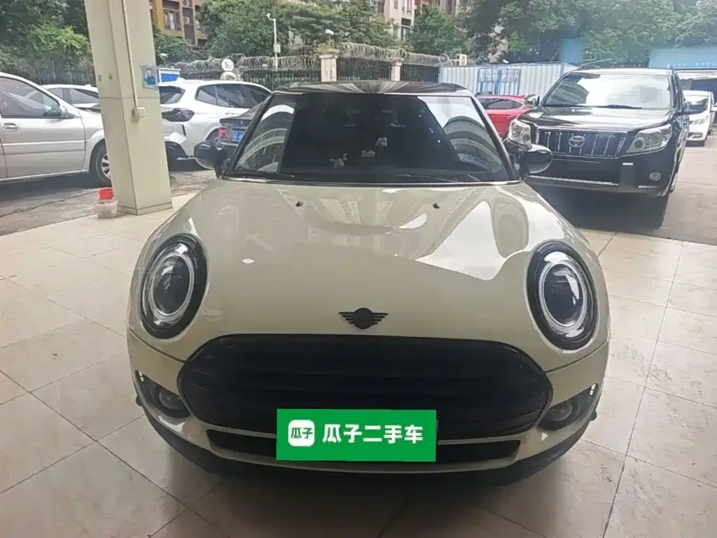 MINI Clubman — фото 7