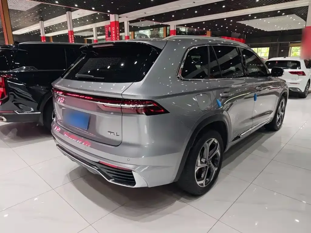 Geely Xingyue L — фото 10