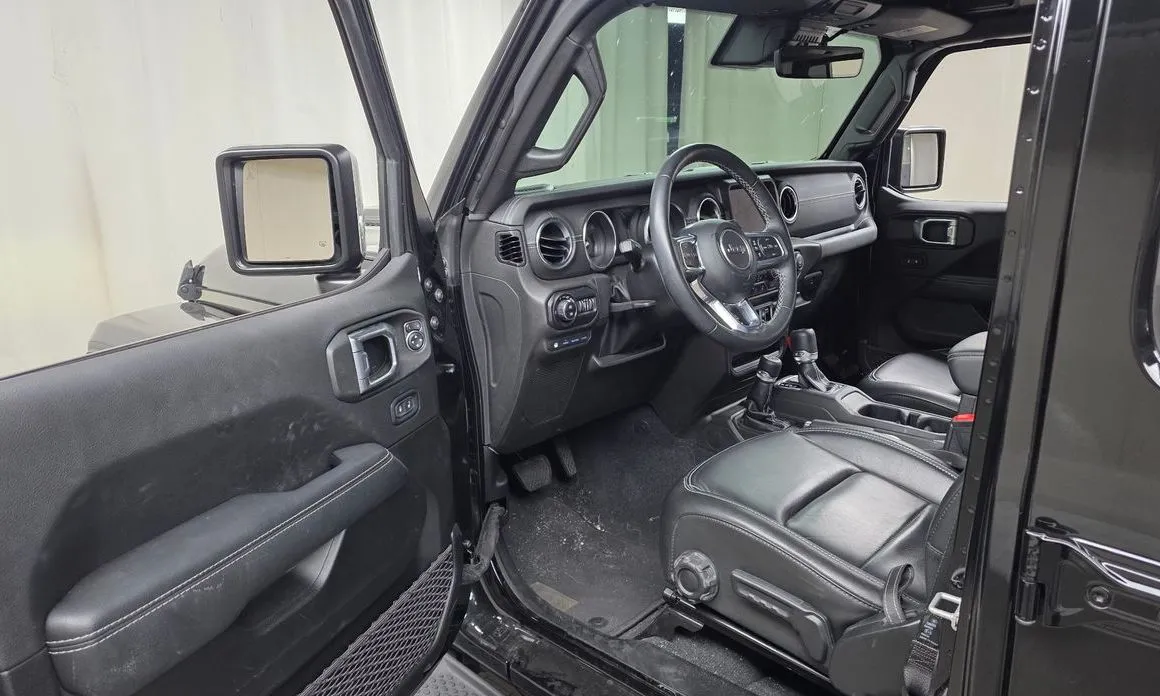 Jeep Wrangler — фото 6