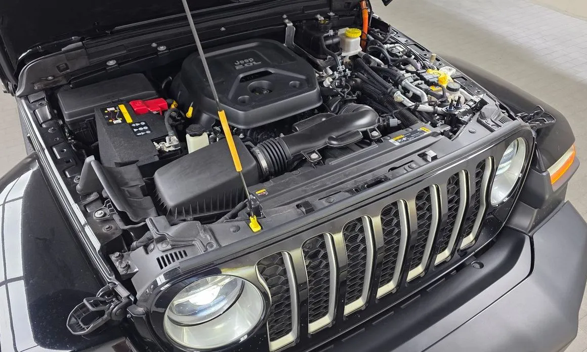 Jeep Wrangler — фото 10