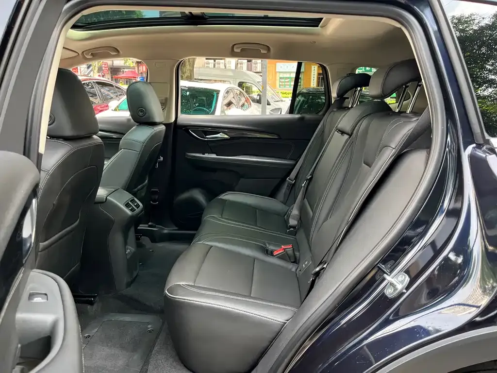 Buick Envision Plus — фото 3