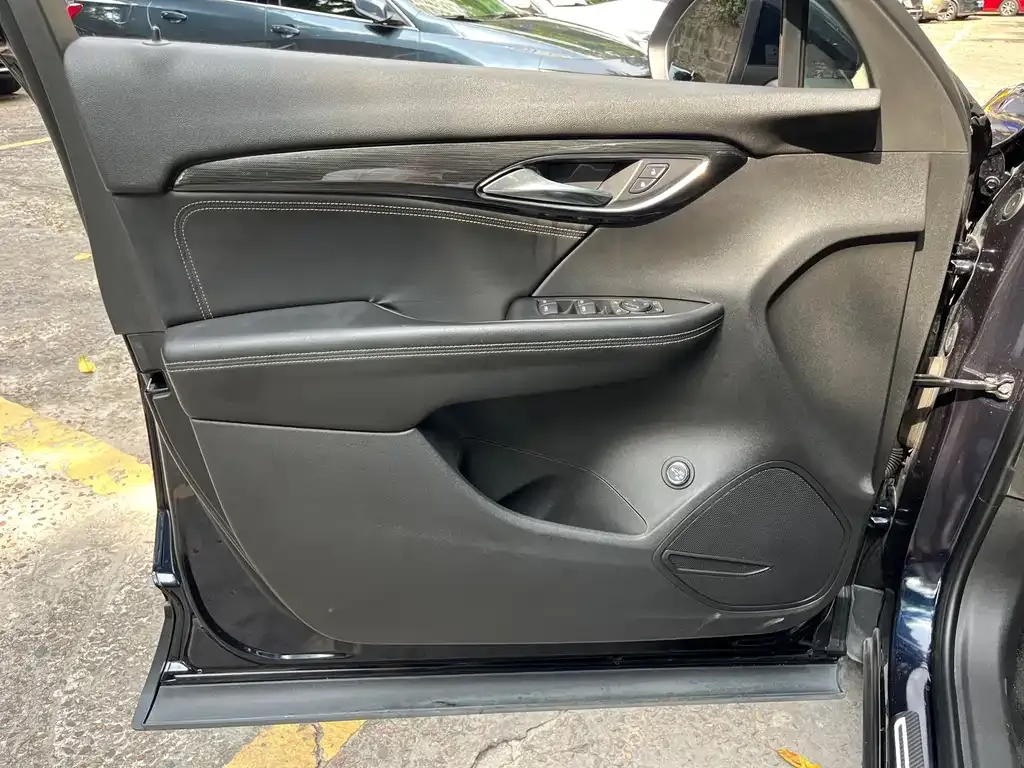 Buick Envision Plus — фото 4