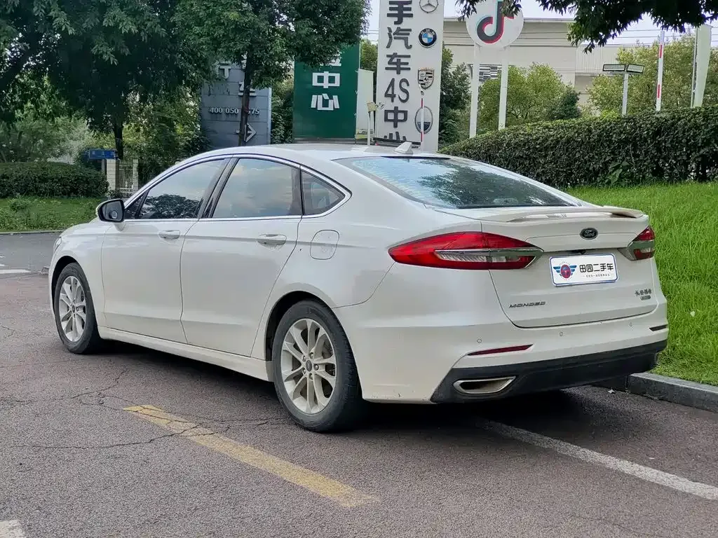 Ford Mondeo — фото 7