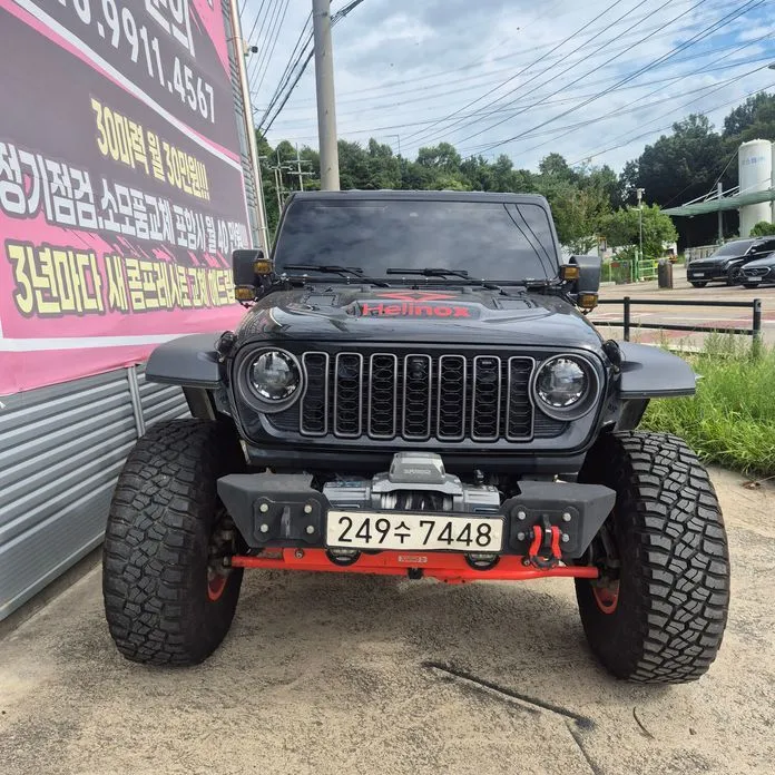 Jeep Wrangler — фото 9