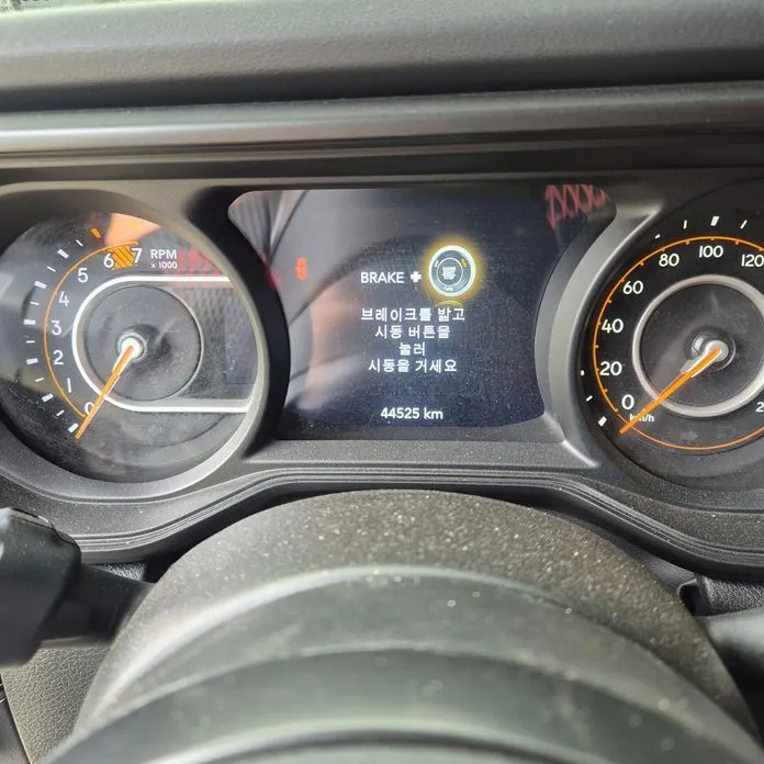Jeep Wrangler — фото 4