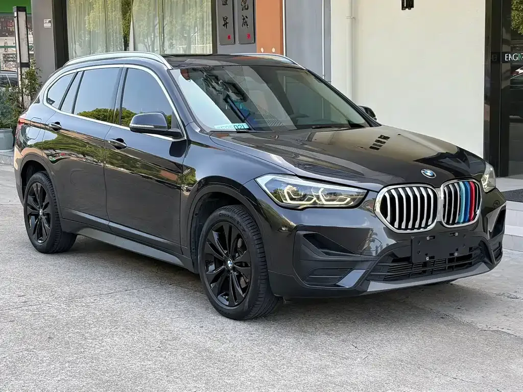 BMW X1 — фото 10