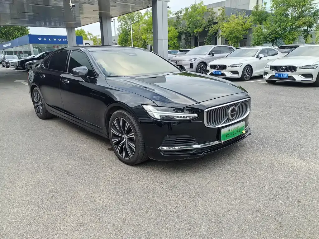 Volvo S90 PHEV — фото 1