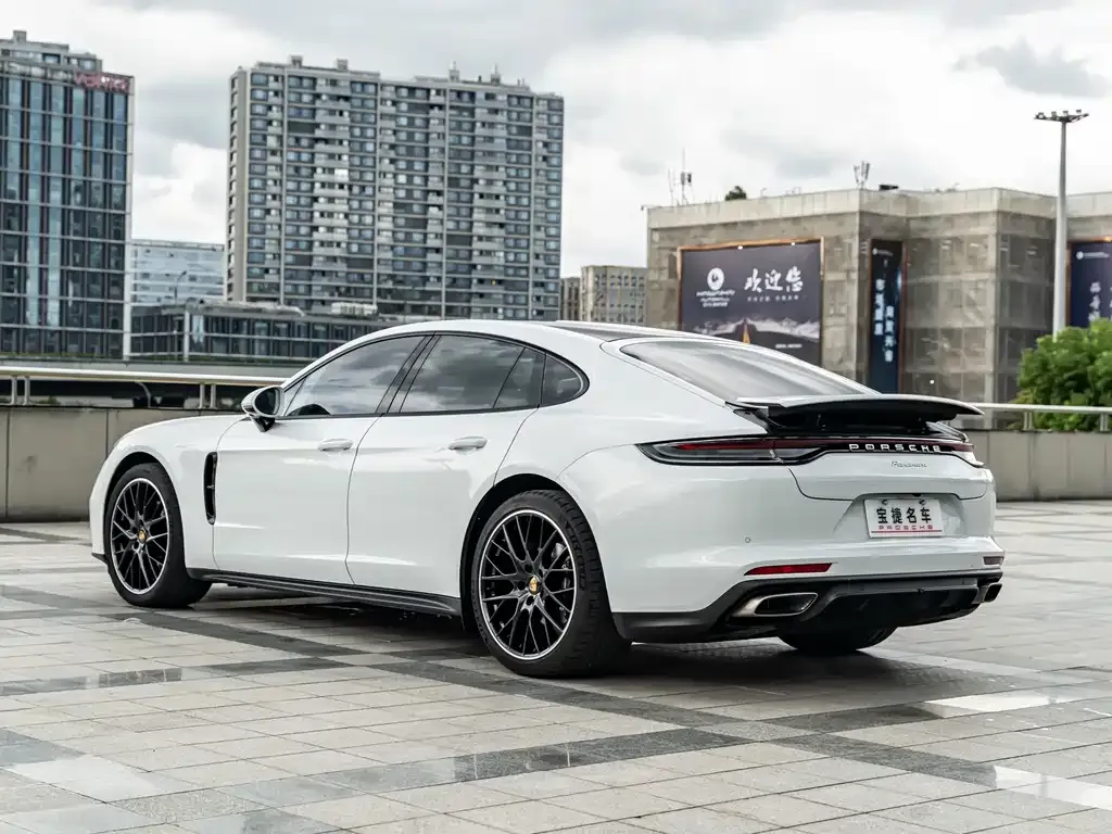 Porsche Panamera — фото 10
