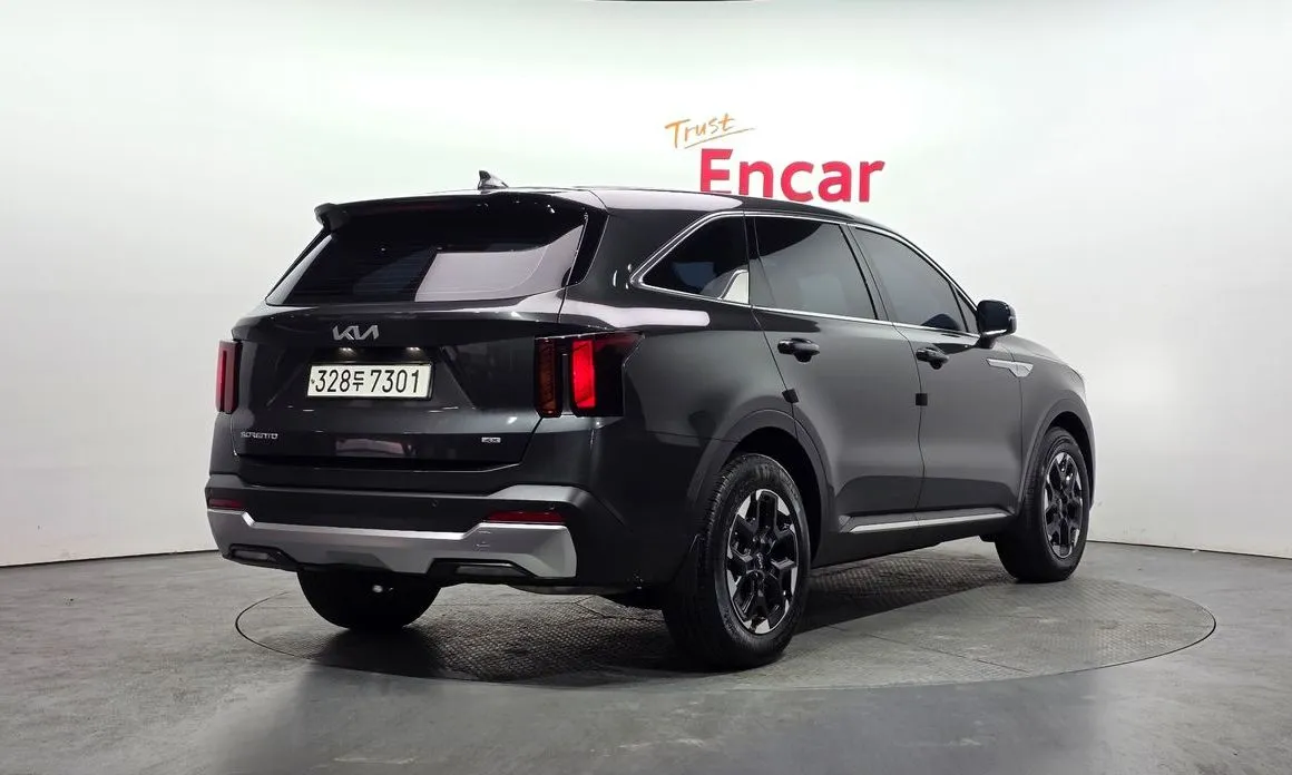 Kia Sorento — фото 6