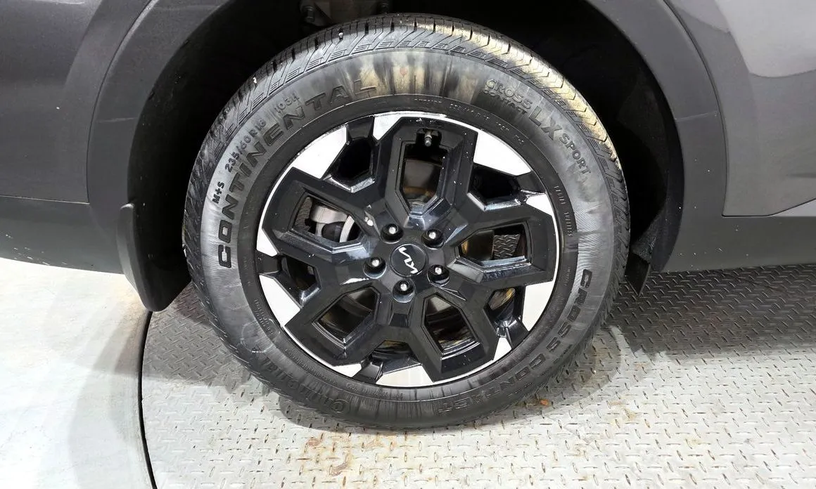 Kia Sorento — фото 4